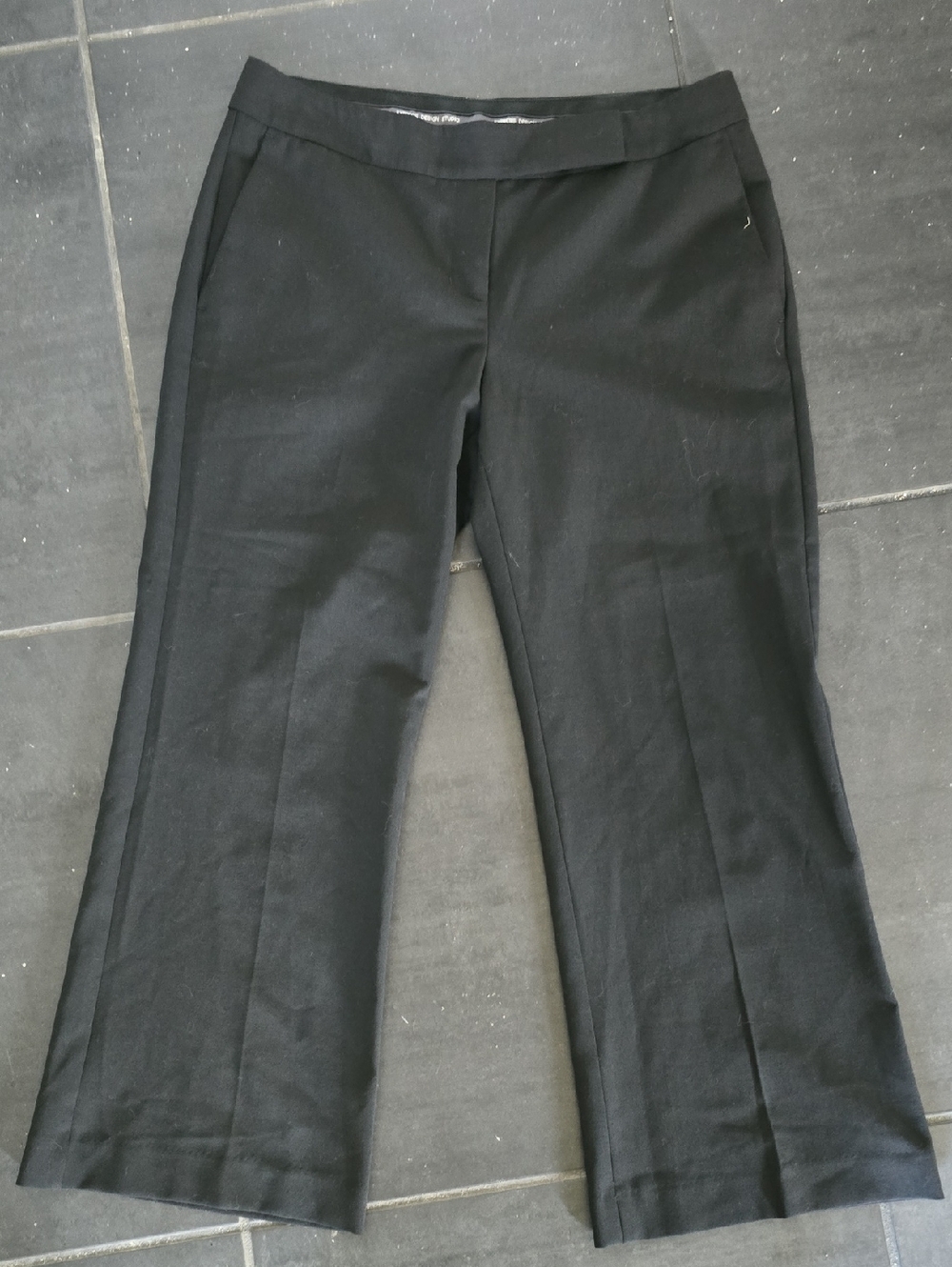 Express The Editor Women's Black Cropped Trouser